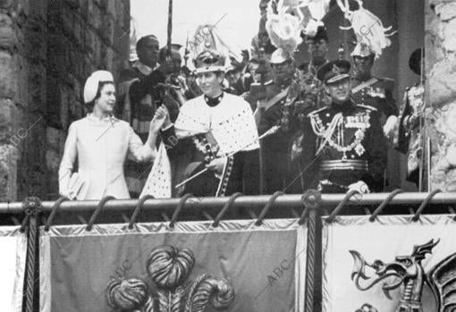 Investidura de Carlos de Inglaterra como Príncipe de Gales.